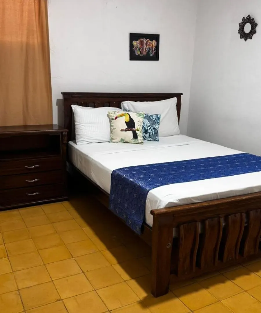 Hostal Mi Casa 18 Jj Santa Marta  Gæstehus Santa Marta (Magdalena)