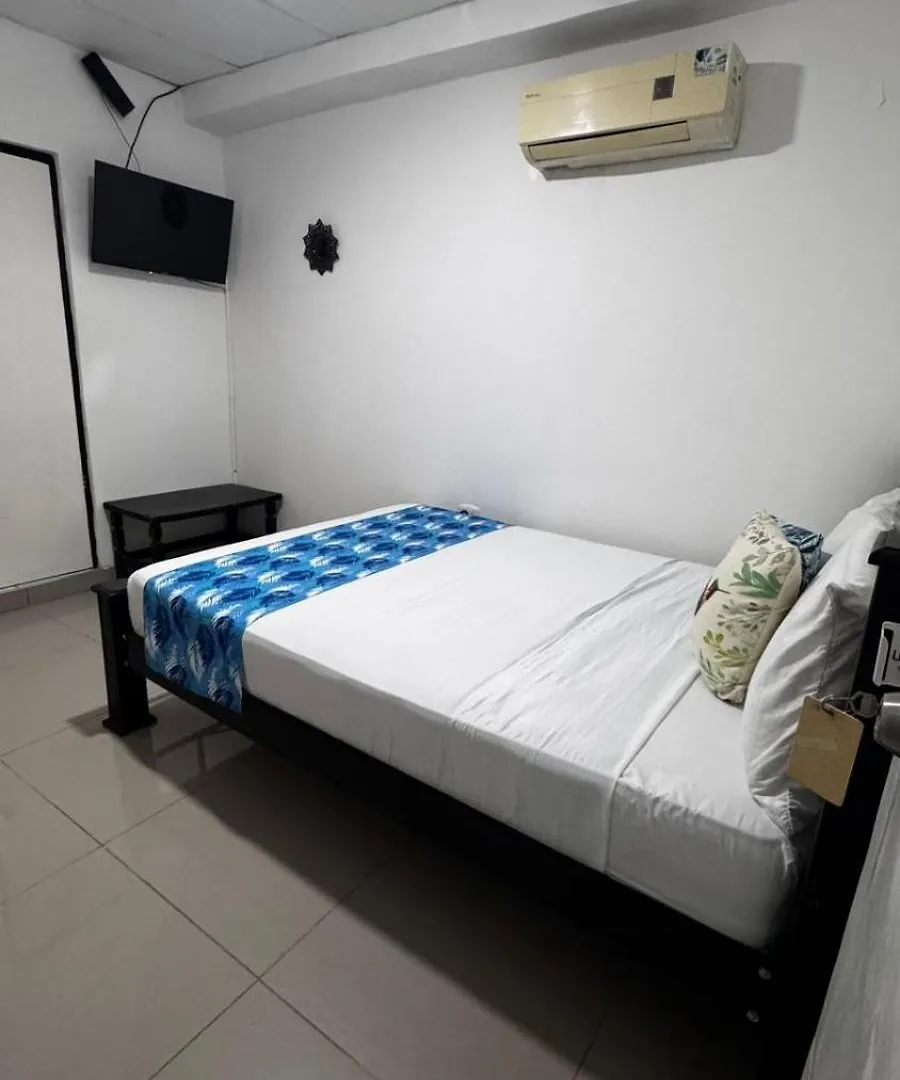 Hostal Mi Casa 18 Jj Santa Marta